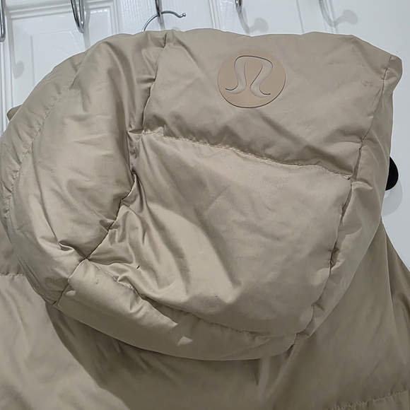 Lululemon Women's Wunder Puff Cropped Vest Trench Size 2 - Picture 6 of 9